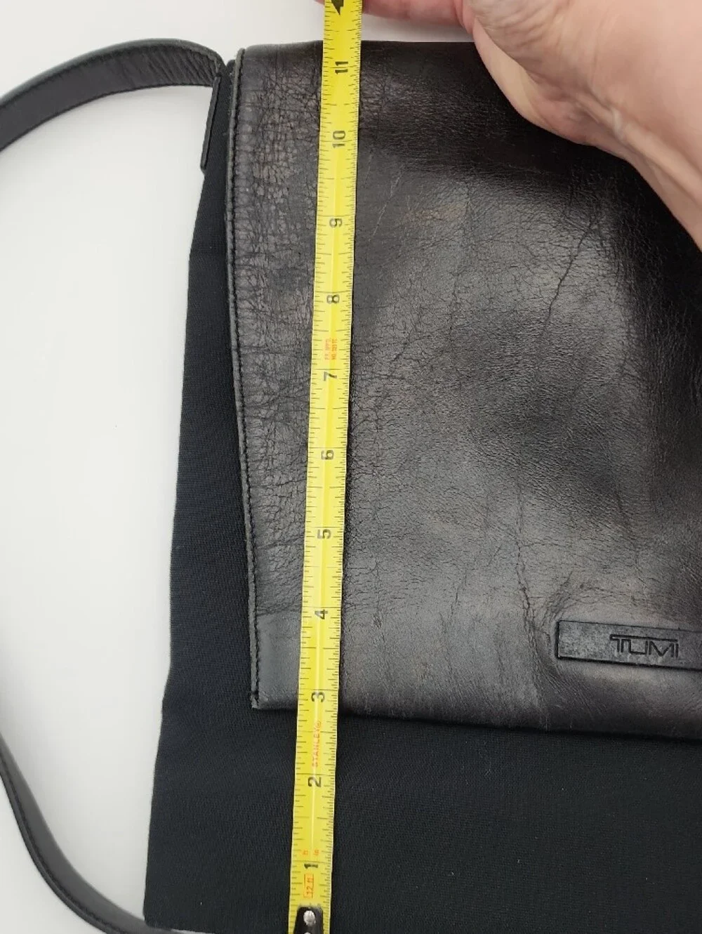 Tumi compact black